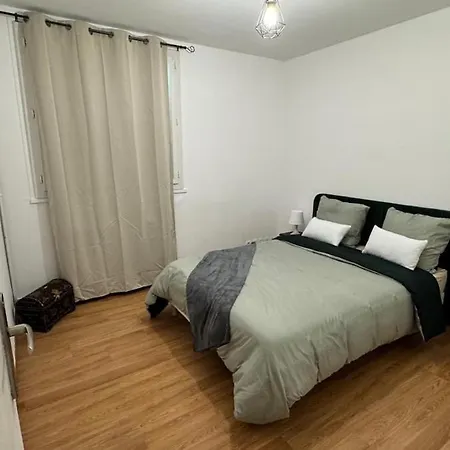 Comfortable Furnished Apartment Châteauroux Exterior photo